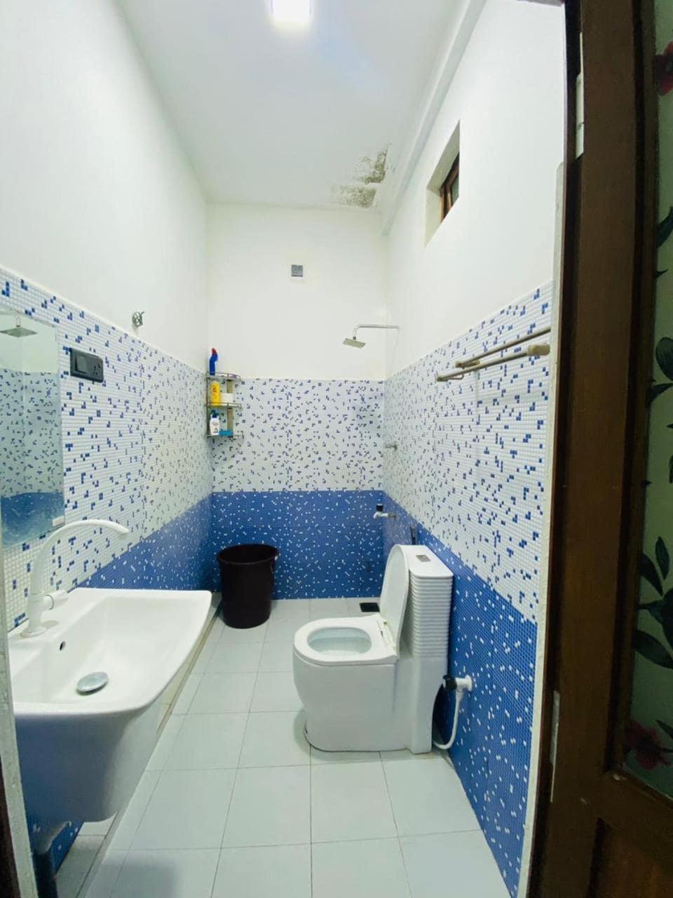 Lalitha Holiday Inn Jaffna Esterno foto