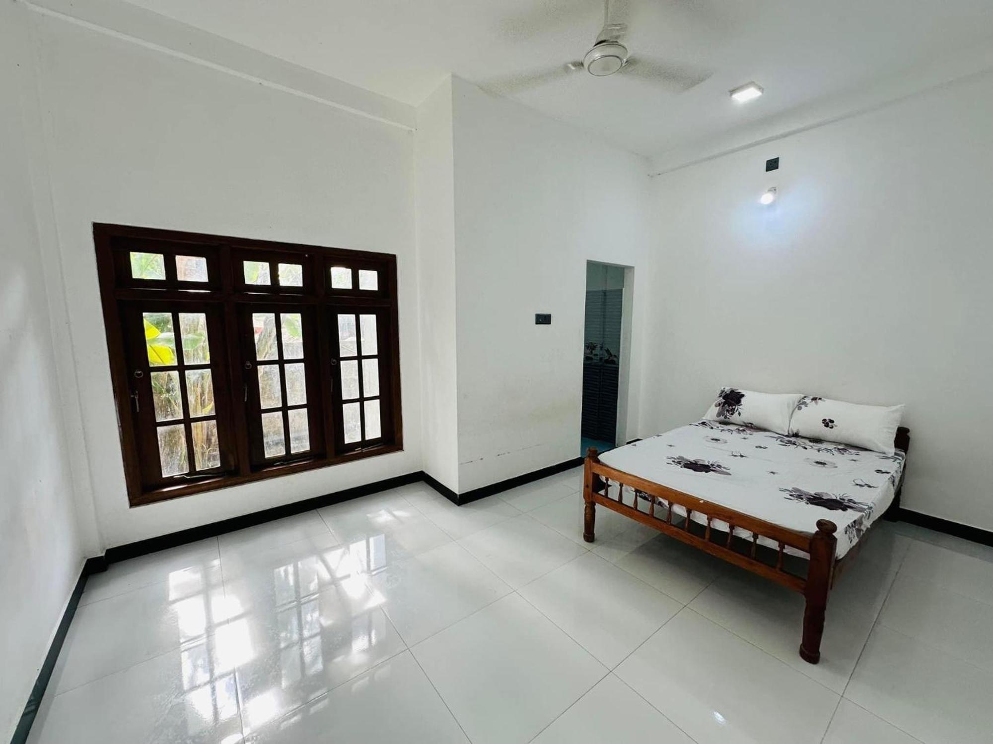 Lalitha Holiday Inn Jaffna Esterno foto